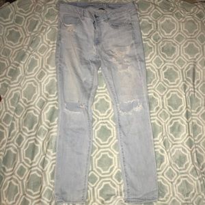 American Eagle Outfitters Women’s SKINNY Jeans